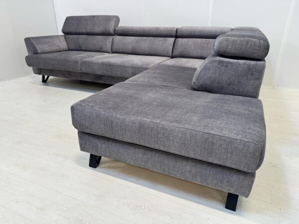 BILLUND - Image 6