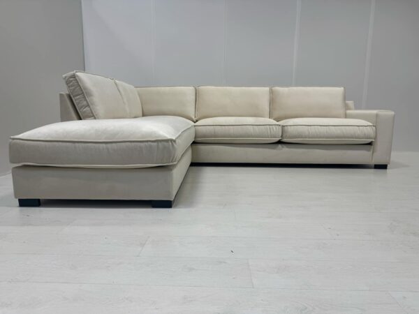 SKY DELUX SOFT (J)- kohe olemas teise nurgaga