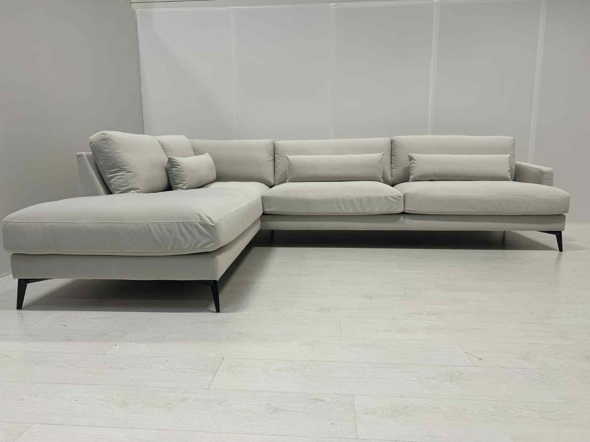 UUS HIND! - ROYAL STAR