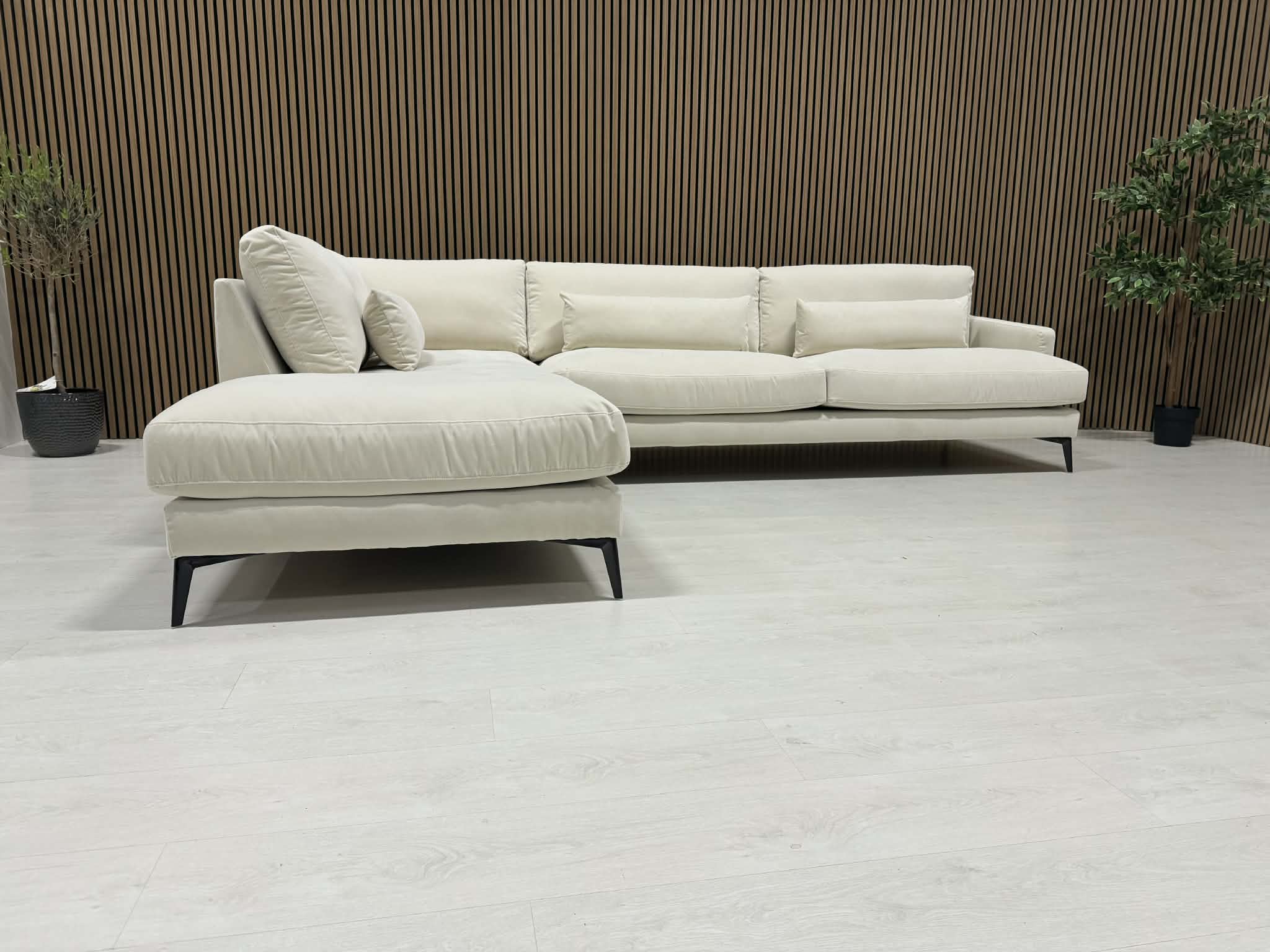 UUS HIND! - ROYAL STAR