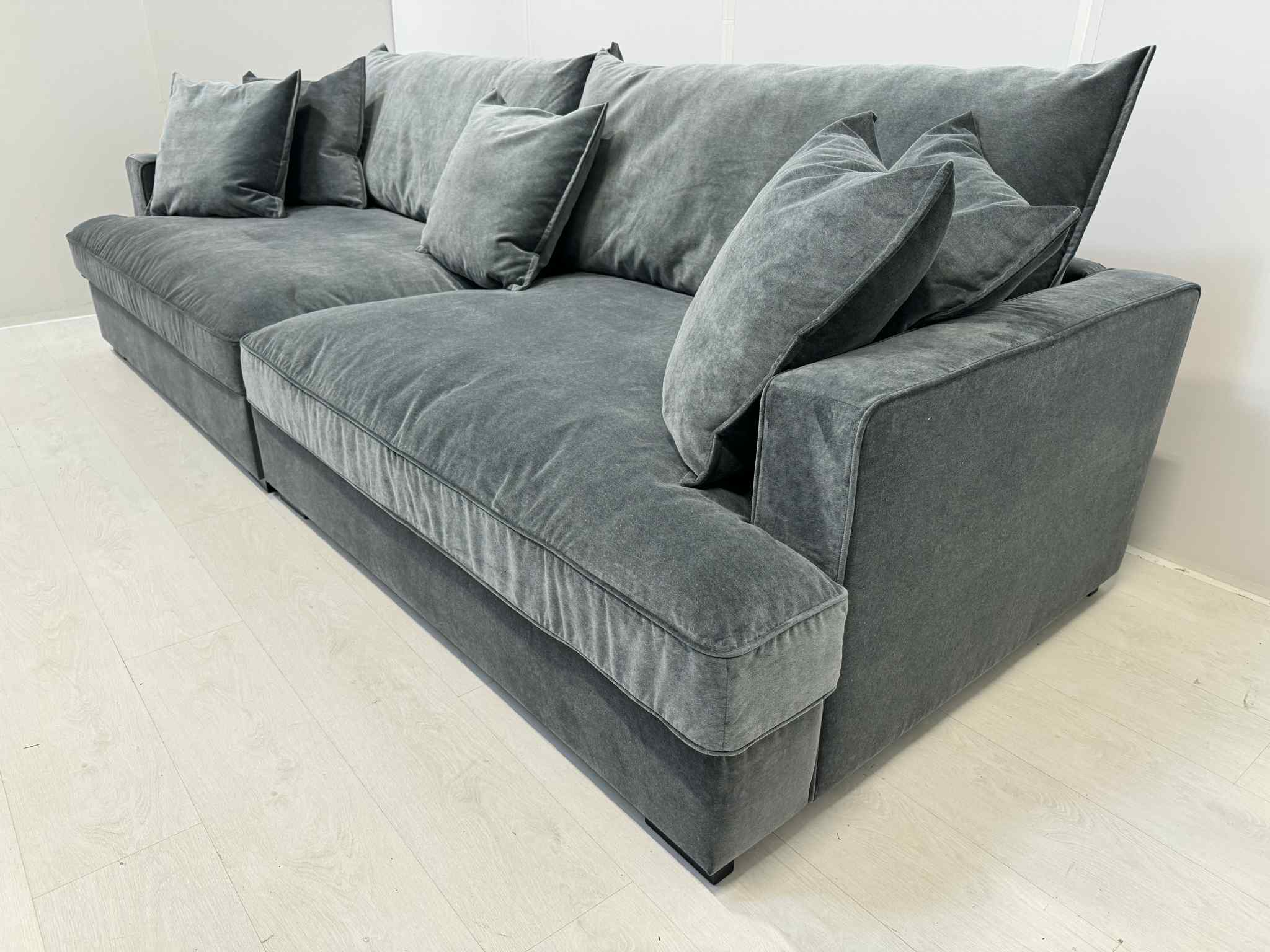 SUPER SOODSAD ROSSI DIIVANID - Image 5