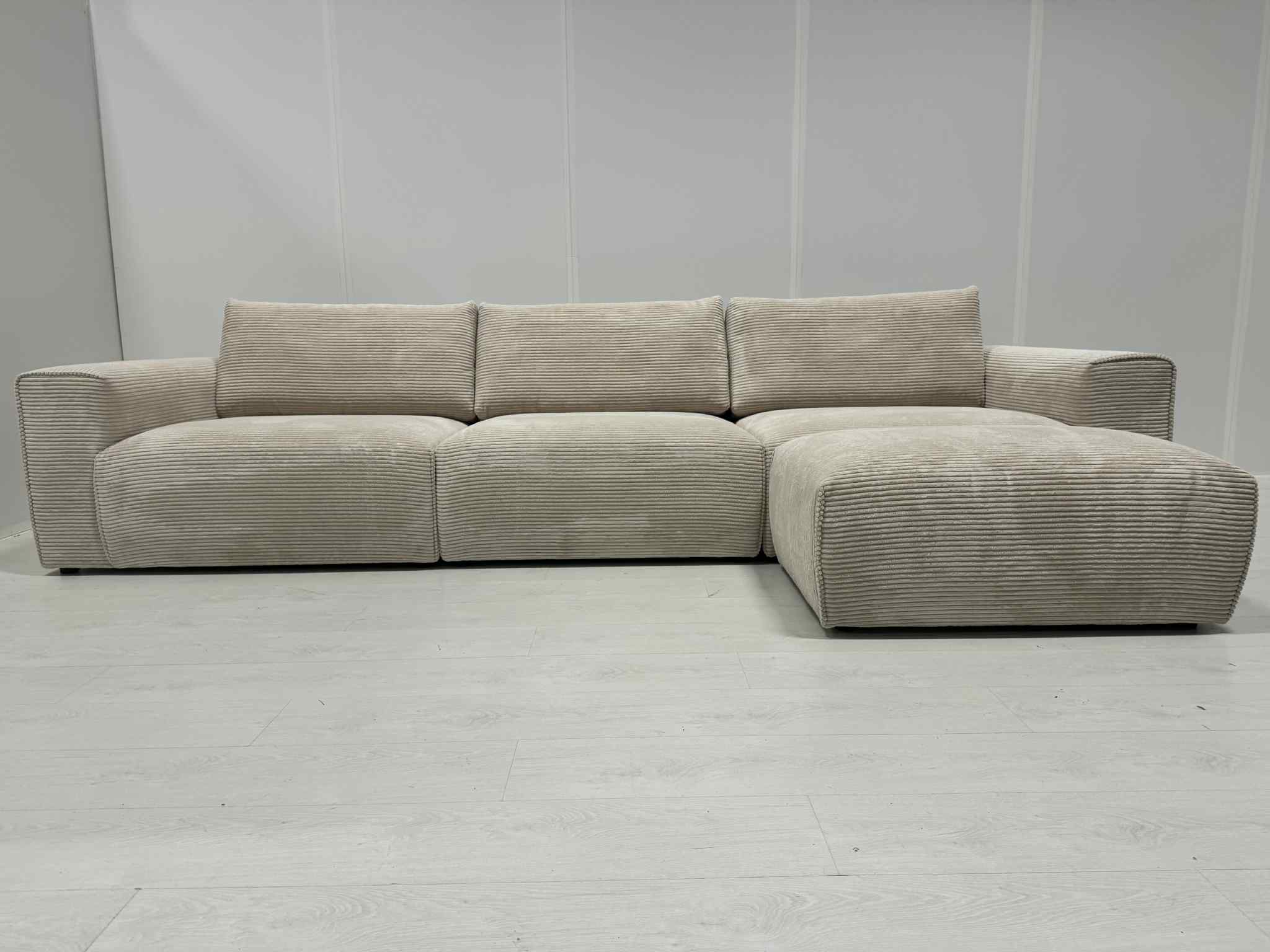 MONTE CARLO ROYALE - Image 2