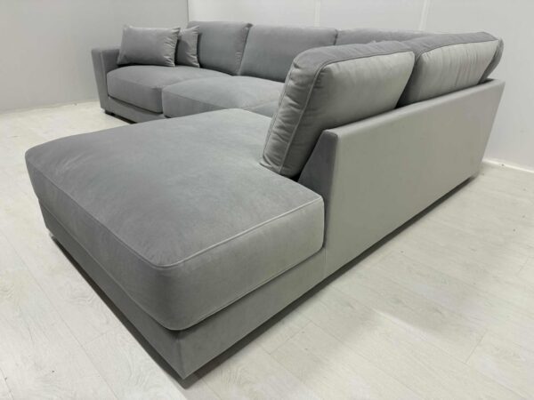 DIEGO - Image 10
