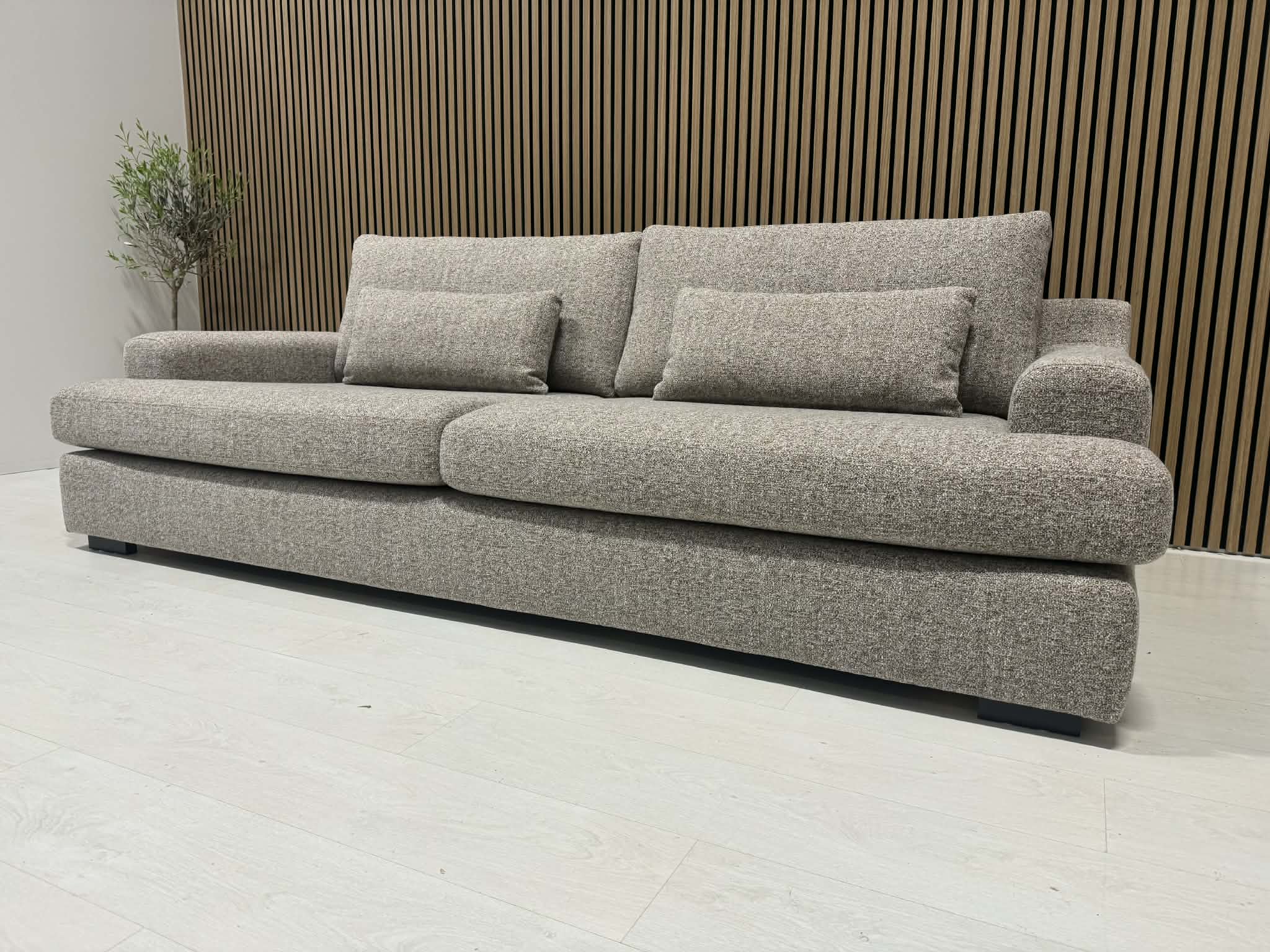 UUS MUDEL ROMA - Image 4