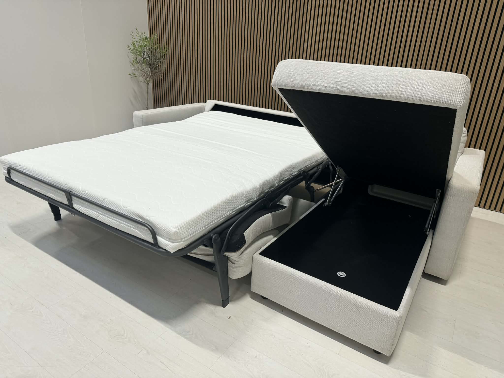 KIIRMÜÜGI HINNAGA DIIVANVOODI