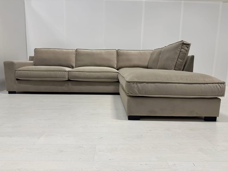 SKY DELUX SOFT - KOHE OLEMAS TEISE NURGAGA KUI PILDIL