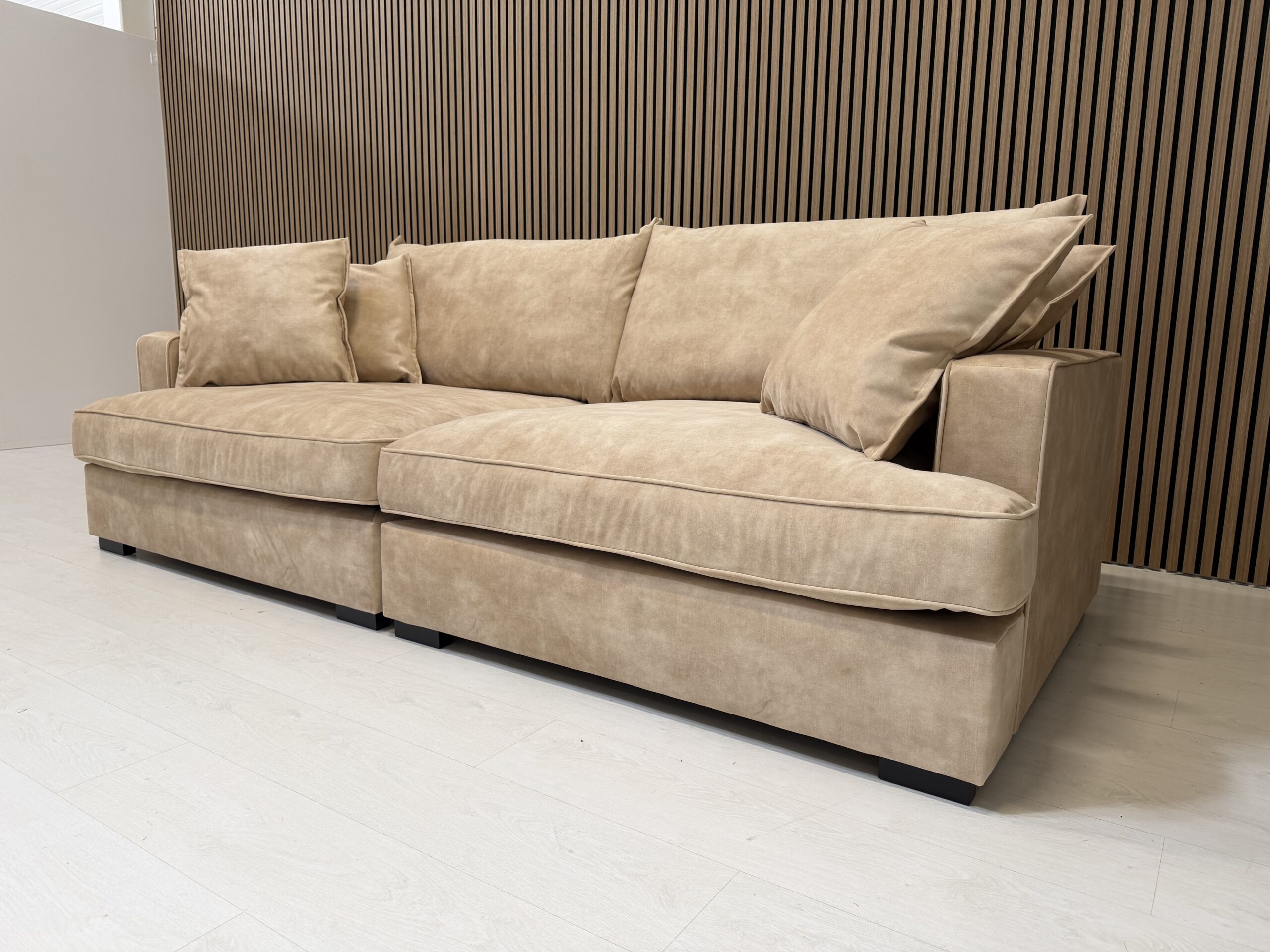ROSSI - Pilt 3
